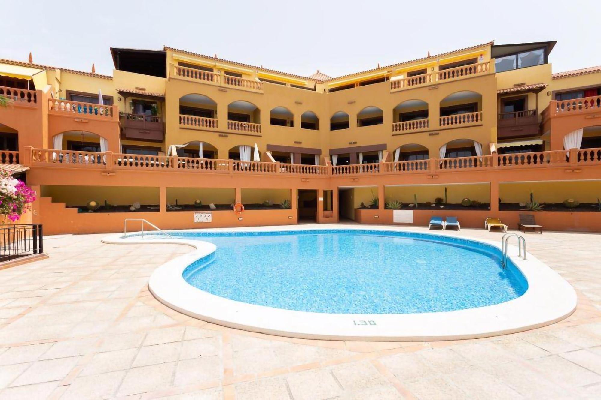 Eden Rentals Elite Palace Suites Costa Adeje  Exteriör bild