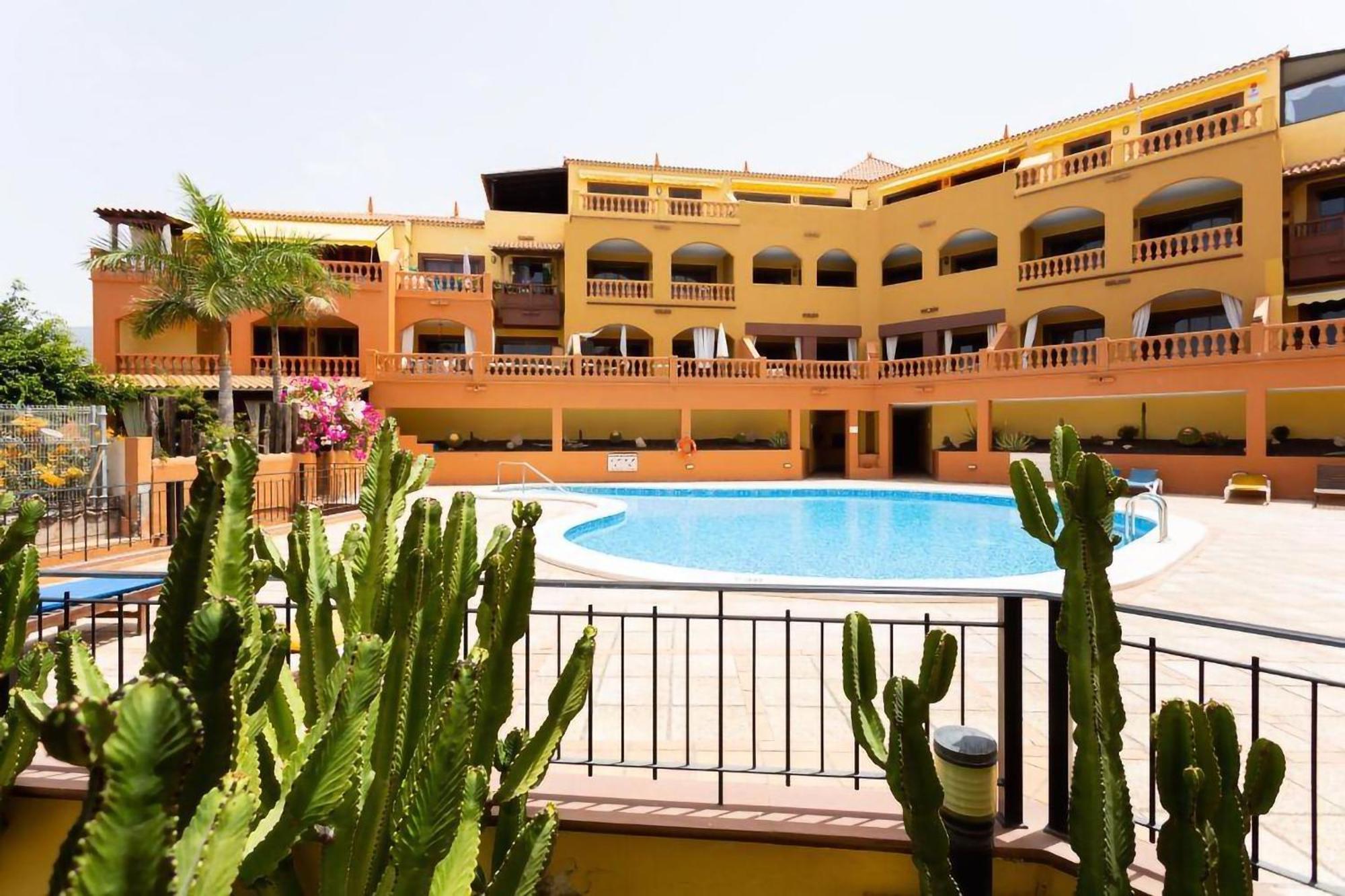 Eden Rentals Elite Palace Suites Costa Adeje  Exteriör bild
